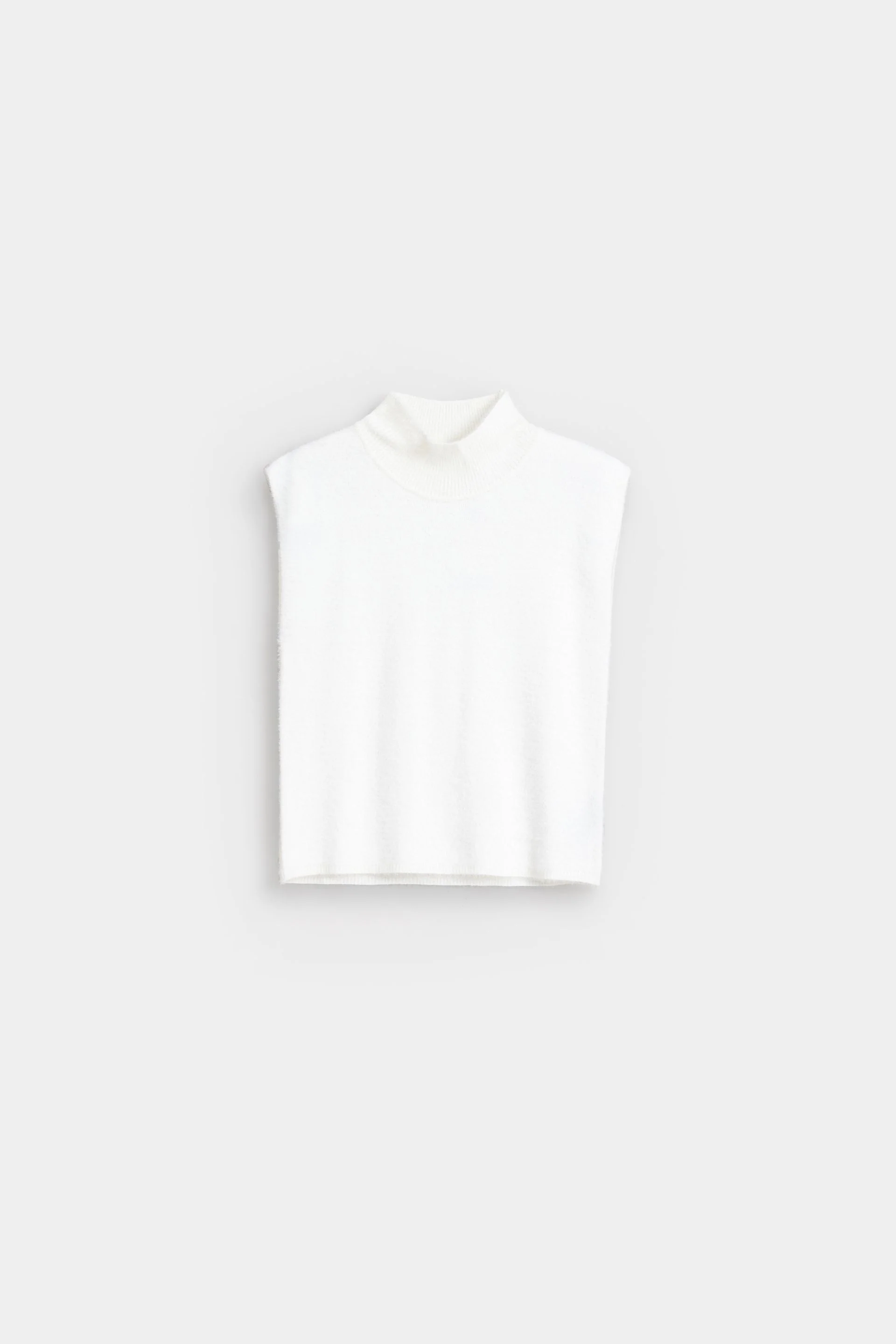 Funnel Neck Sleeveless Sweater - Image 15
