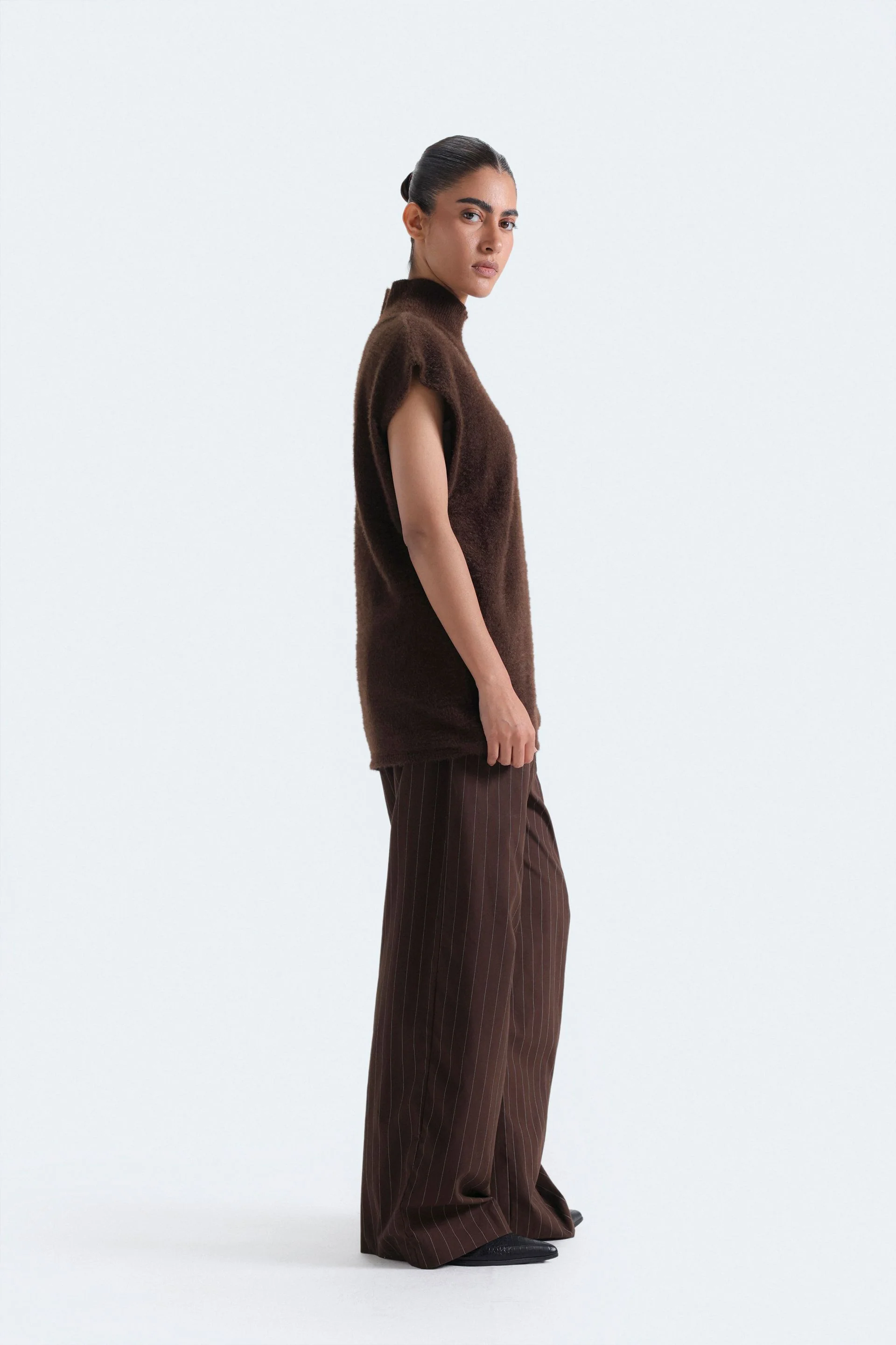 Funnel Neck Sleeveless Sweater - Image 3