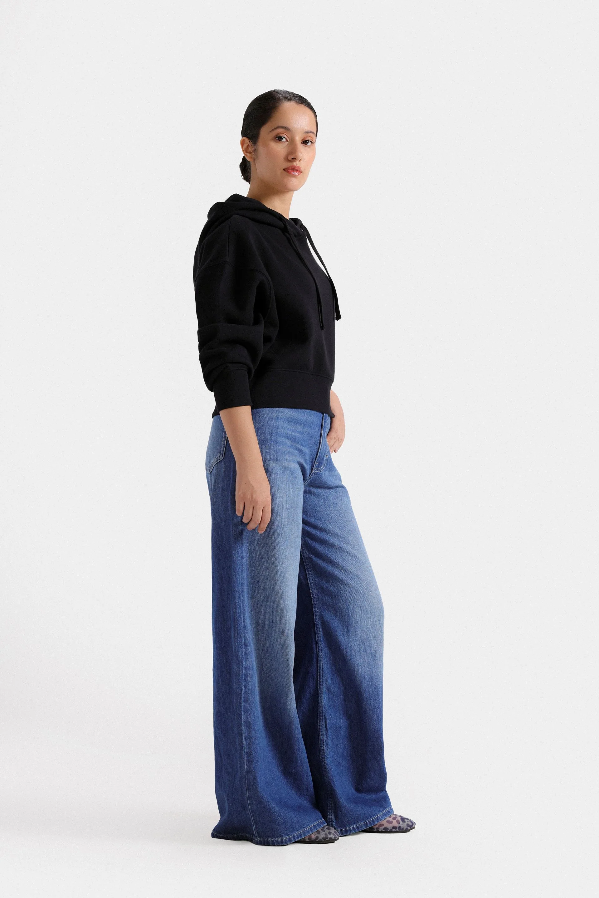 Super Cropped Hoodie - Image 3
