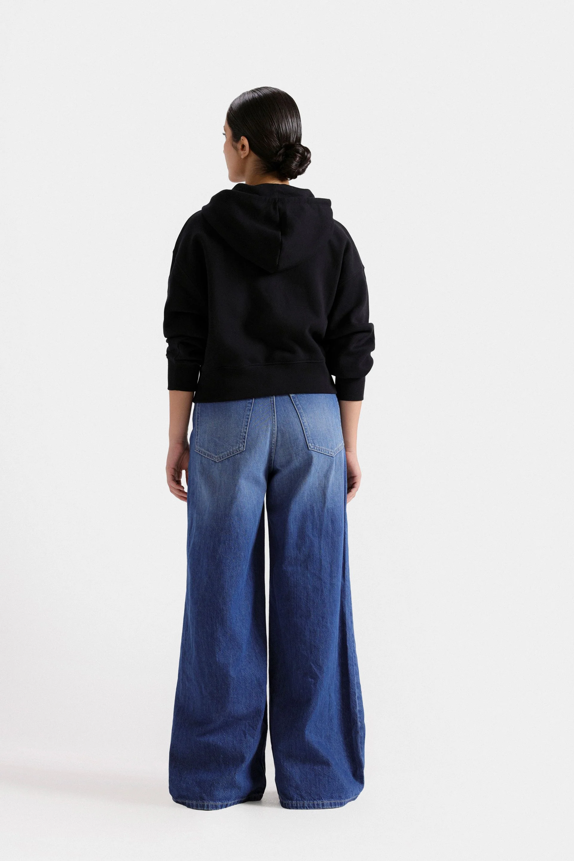 Super Cropped Hoodie - Image 4
