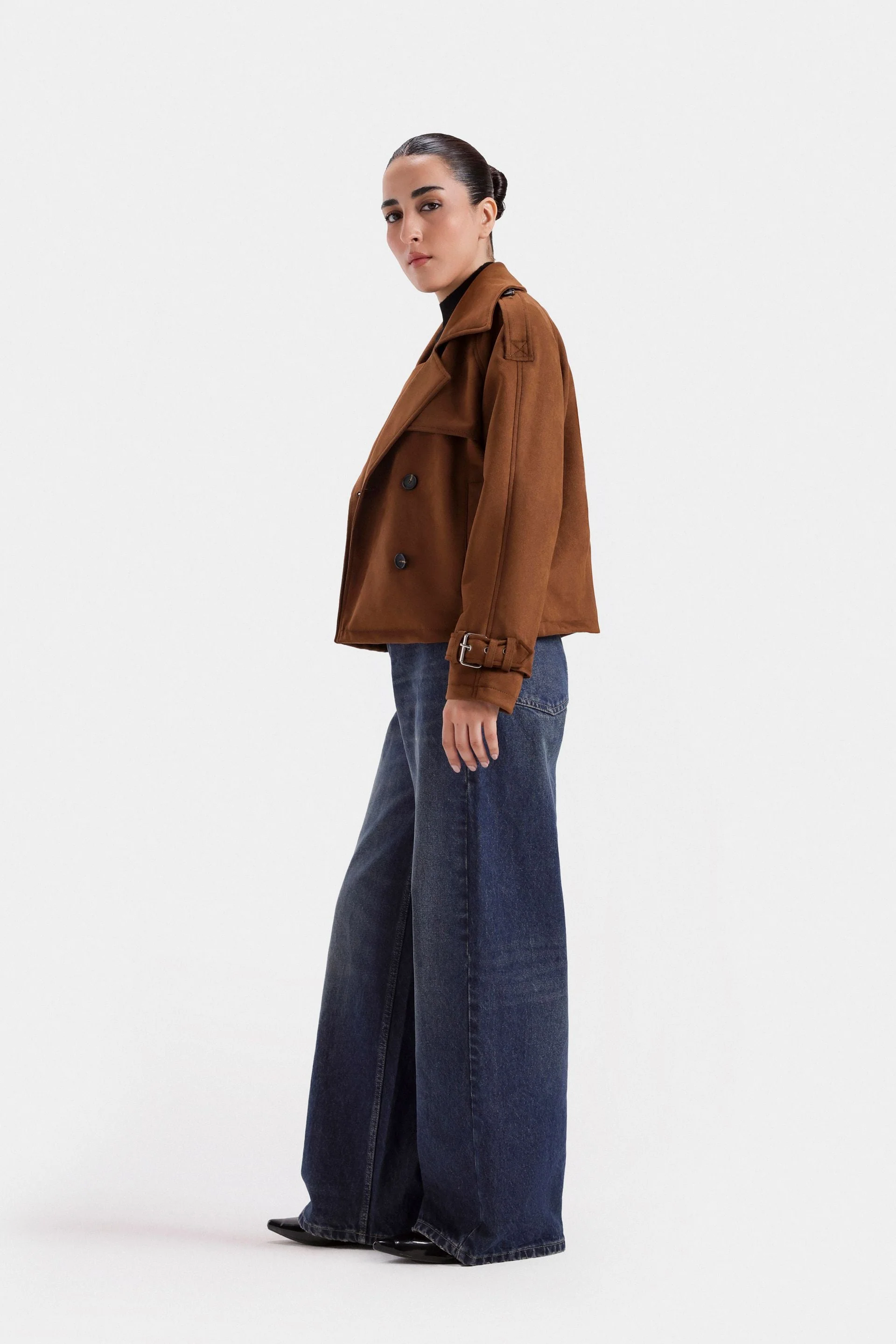 Super Cropped Suede Jacket - Image 10